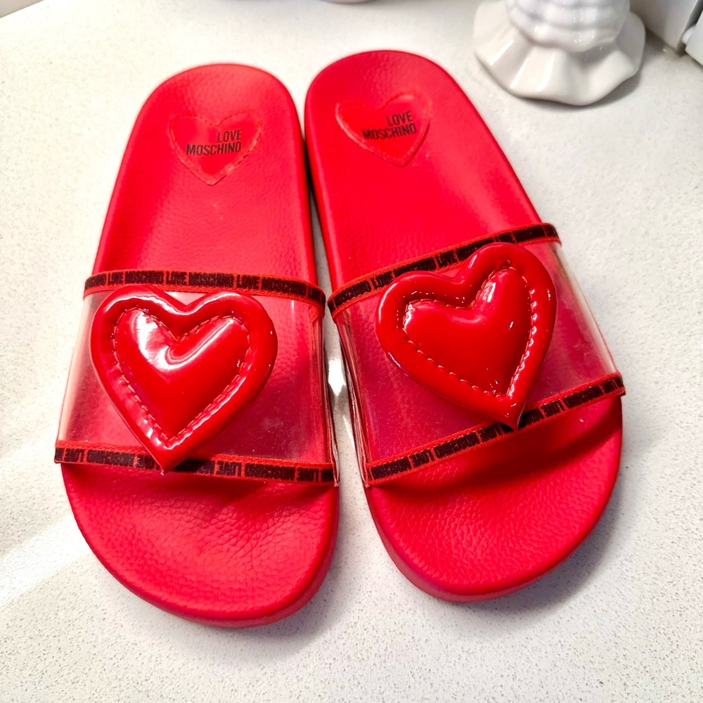 MOSCHINO Heart Sandals